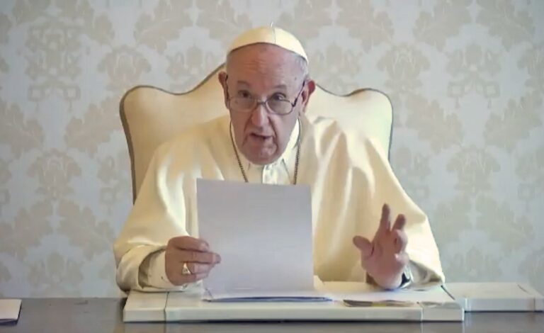 El papa Francisco escribió una carta por los 30 años del atentado a la AMIA