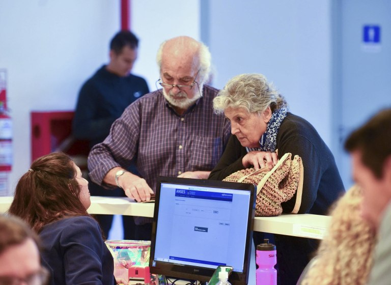 Calendario de pago de Anses: sin jubilaciones en cuotas, pero con cronograma para AUH, AUE y otros beneficios