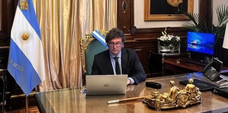 AHORA: Javier Milei anuló su aumento de sueldo y dejó un mensaje a CFK