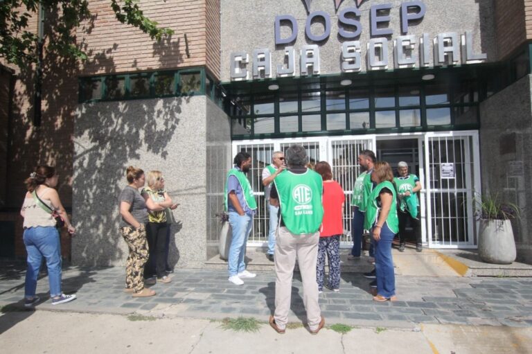 Descontento y desafíos: Trabajadores estatales en Villa Mercedes organizan resistencia