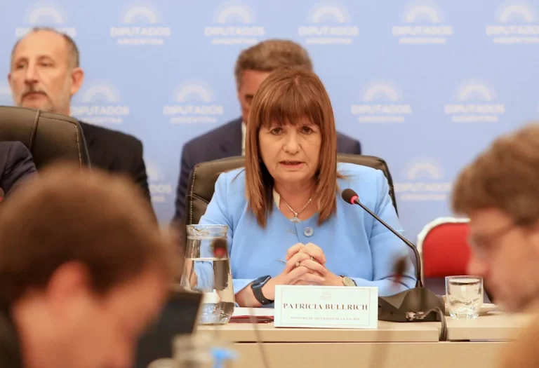 Proyecto de colaboración entre Fuerzas Armadas y Policía para combatir el narcotráfico