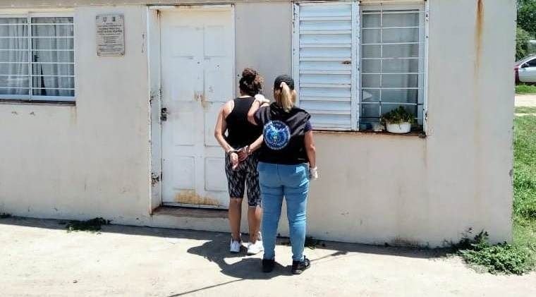 Dos “kioscos” vinculados a la venta de drogas desarticulados por la policía en un operativo