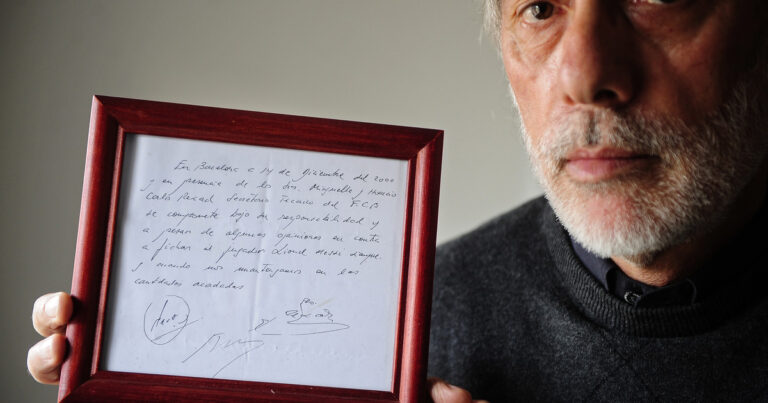 Subastarán la servilleta en la que Messi firmó su primer contrato con Barcelona