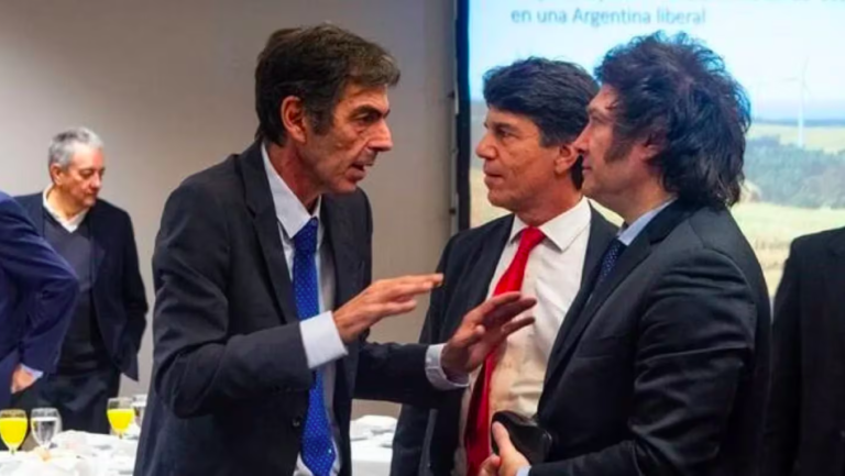 Javier Milei evalúa quitar subsidios a quienes tengan un auto o moto con menos de 5 años de antigüedad