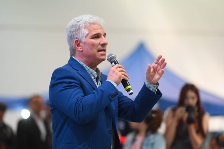 Poggi promete apoyar a los emprendedores con un paquete de medidas para el sector