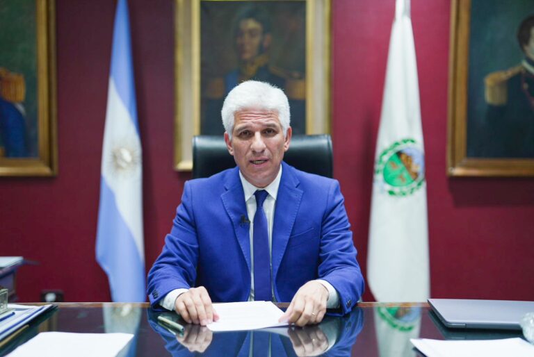 Poggi aumenta $70.000 a los empleados públicos para que pasen la Semana Santa sin sobresaltos económicos