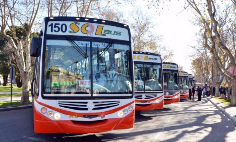 UTA en paro: trabajadores reclaman el 70% de incremento en sus salarios