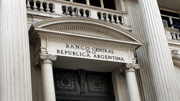Banco Central: Baja de tasas para impulsar la economía y transparencia financiera