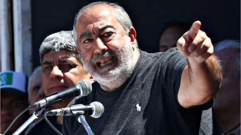 La CGT advierte sobre paros y piden la derogación del DNU