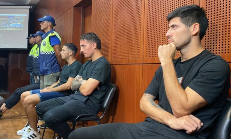 Orden de Arresto Domiciliario para los Jugadores de Vélez