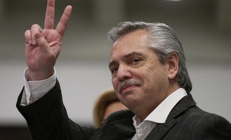 Alberto Fernández recibió aprobación de su jubilación de privilegio: ¿Cuánto cobrará?