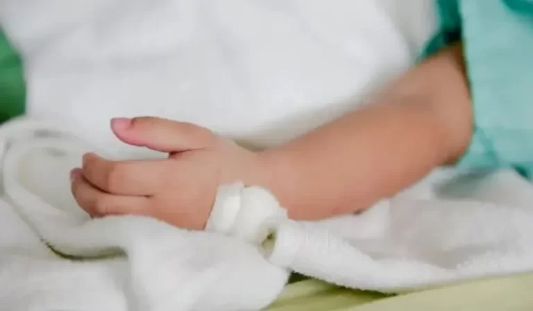 Un Niño de 5 años fue internado por consumo de cocaína