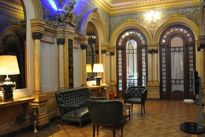 El gobernador promulgó la ley que autoriza la venta de la Casa de San Luis en Buenos Aires