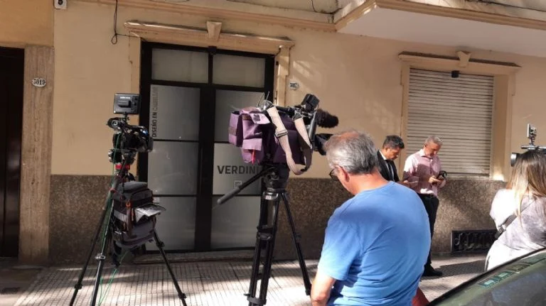 Reabre la Peluquería de Recoleta: Transformación Tras el Horror