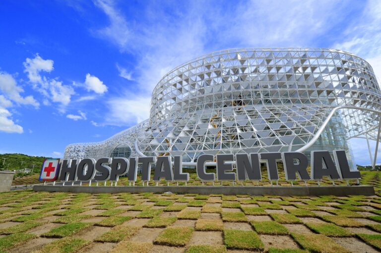 San Luis lidera en salarios médicos: los más altos del país