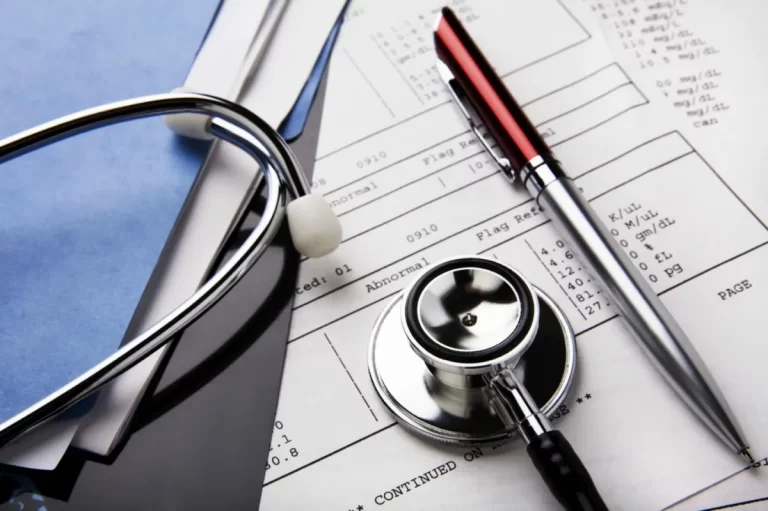 Prepagas: cinco empresas se suman a la cautelar para retrotraer aumentos