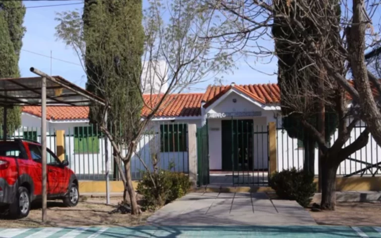 Una cooperadora escolar fue sancionada por no respetar los menús autorizados