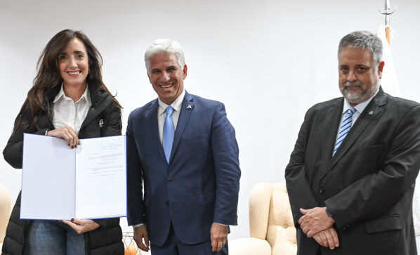 Encuentro protocolar entre Claudio Poggi y Victoria Villarruel en Casa de Gobierno de San Luis