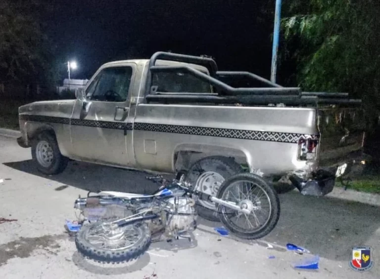 Piden colaboración para ayudar a un papá y su hijo de 2 años que tuvieron un accidente de moto