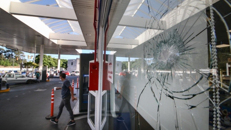 Balearon Estación de servicio en Rosario