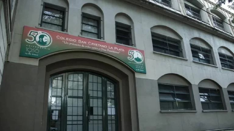 Un adolescente de 13 años trucó fotos de sus compañeras, las hizo desnudas y las viralizó