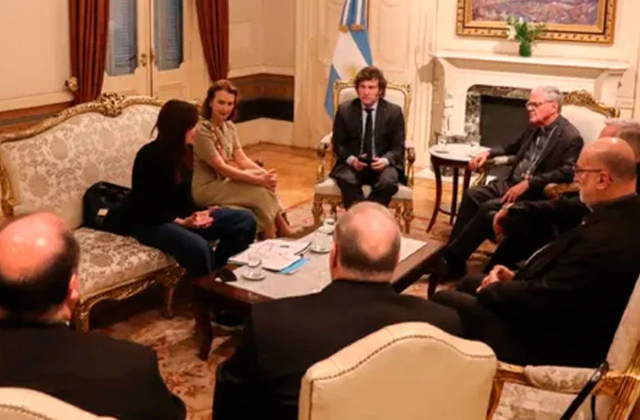 Reclaman al Gobierno que reparta los 5 millones de kilos de alimentos guardados en el minsiterio de Capital Humano