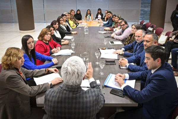 Habrá llamado a concurso para cargos jerárquicos en las escuelas