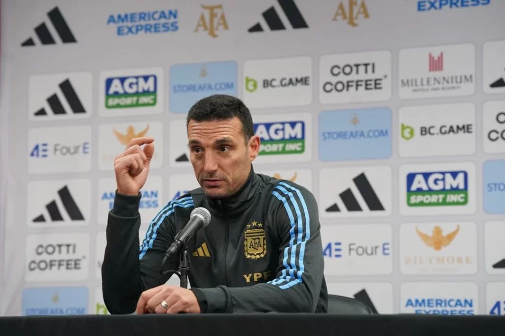Lionel Scaloni define la formación para el debut frente a Canadá