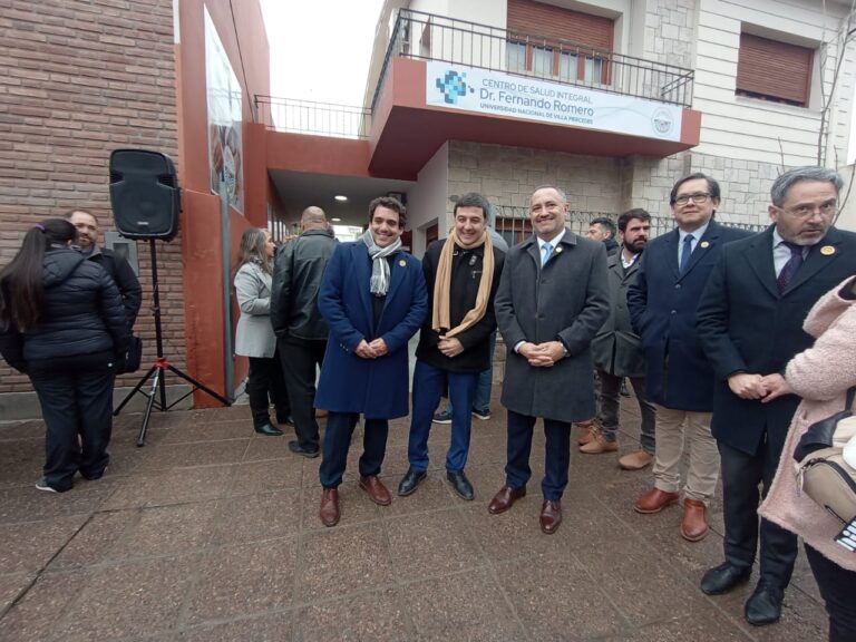Homenaje al legado de la vocación: UNViMe inaugura el Centro de Salud Dr. Fernando Romero