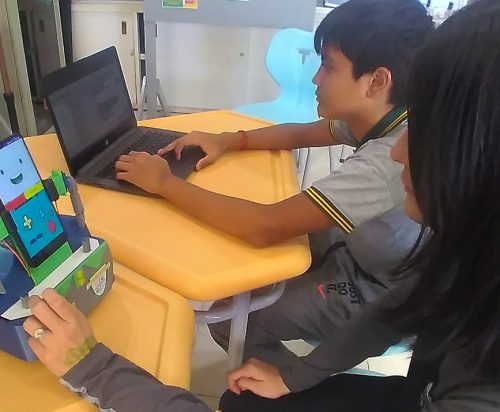 Eri, el robot villamercedino, estará en la Feria de Ciencias instancia Nacional