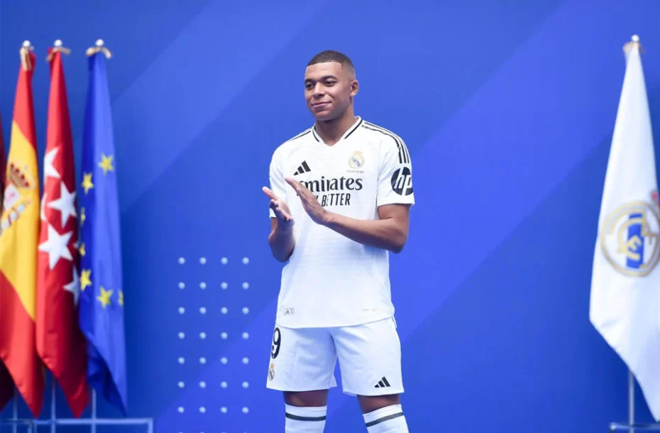 Le hackearon la red social X a Mbappé e insultaron a Messi y a Ronaldo