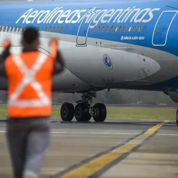 Comienza el debate por la privatización de Aerolíneas Argentinas en Diputados