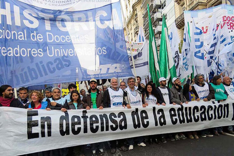 Universidades paran y convocan a una Marcha Federal contra el veto de Milei
