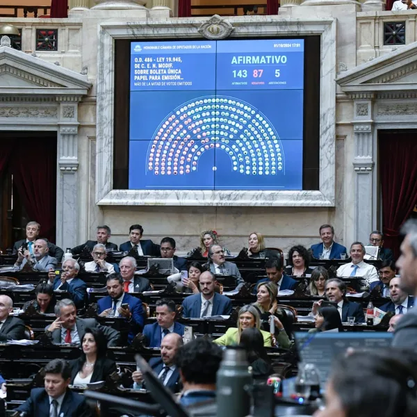 Diputados debaten el veto a la Ley de Financiamiento Universitario