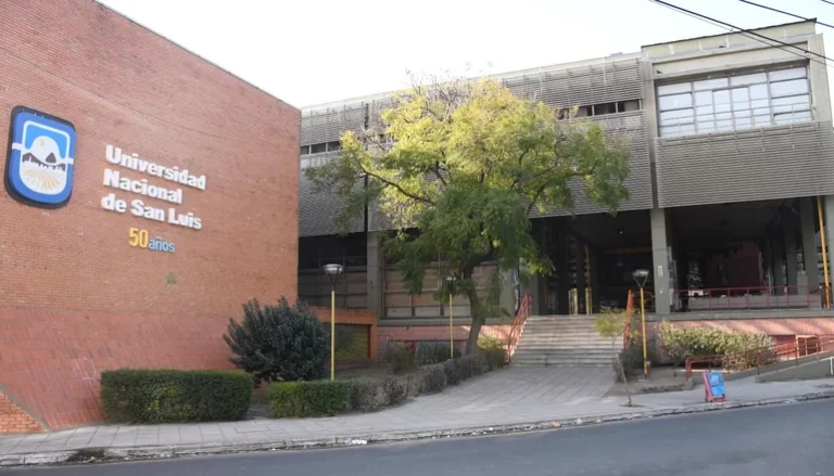 Paro docente universitario en Argentina: gremios anuncian una medida de fuerza para la próxima semana