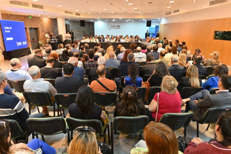 Acto de apertura de inscripciones para créditos que ofrece el Consejo Federal de Inversiones