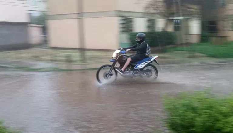 Fuerte tormenta en Villa Mercedes: granizo, viento y cortes eléctricos en el sur provincial