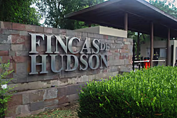 Un adolescente de 14 años mató a su padre, hirió a su madre y a su hermana, e intentó suicidarse