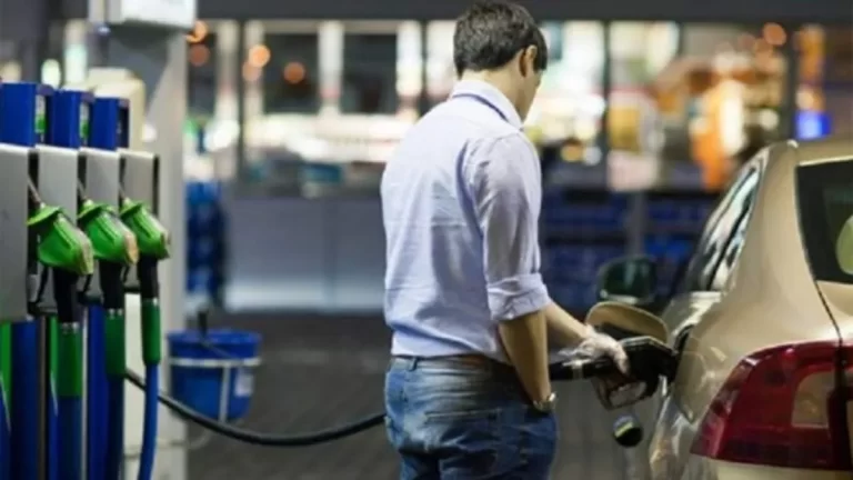Autoservicio de combustible: El decreto que preocupa a los empleados de estaciones de servicio