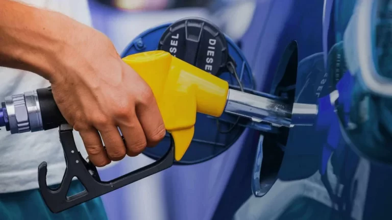 Autorizan el autodespacho de combustibles en todo el país
