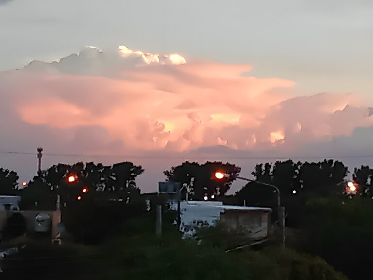 Villa Mercedes en alerta: Tormentas intensas y ráfagas de viento superiores a 60 km/h