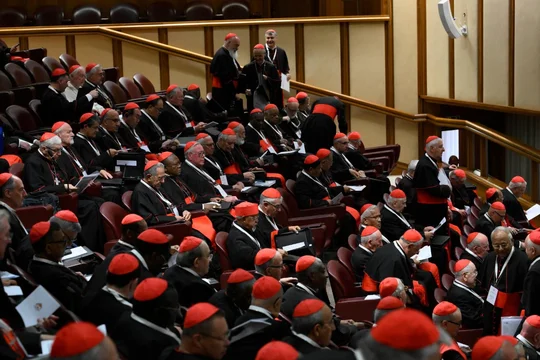 Cardenales acuerdan el cónclave: el 7 de mayo se elegirá al nuevo Papa