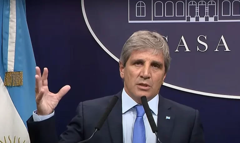Fin del cepo en Argentina: el dólar oficial flotará entre  1.000 y 1.400 pesos