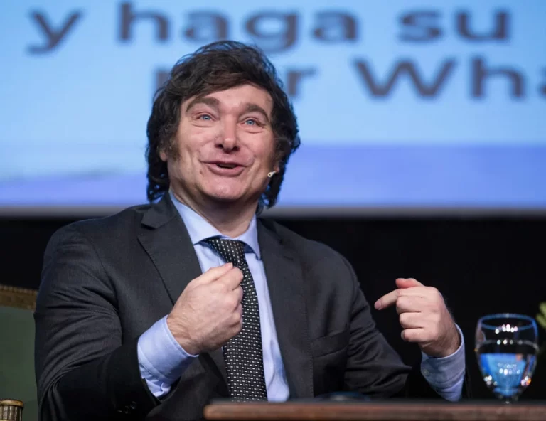 Milei arremete contra River y Boca tras sus eliminaciones y relanza el debate por las SAD