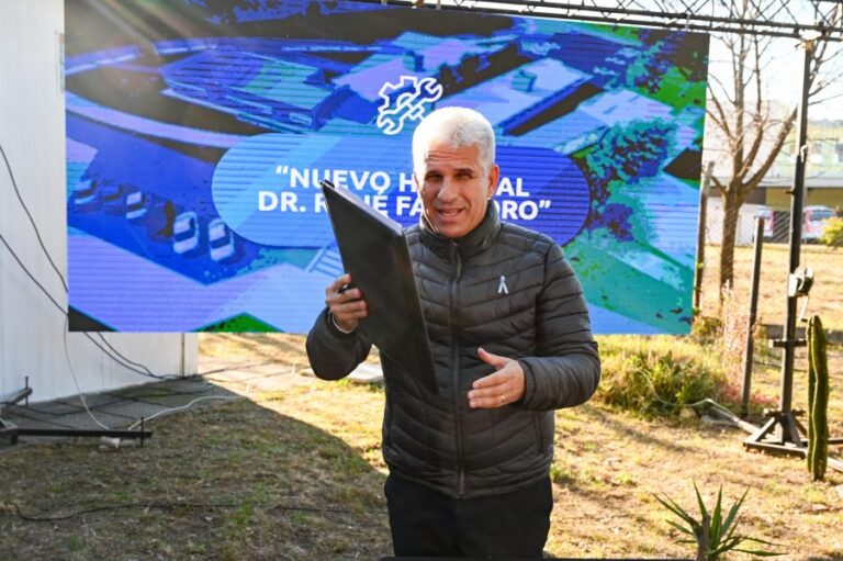 Villa Mercedes tendrá un nuevo hospital: Poggi firmó el llamado a licitación