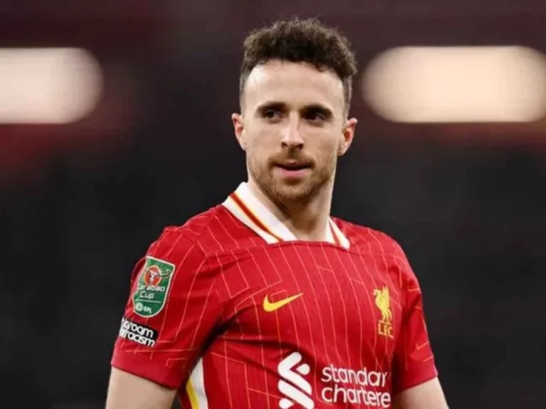 Tragedia en el fútbol: Muere Diogo Jota, estrella del Liverpool, en un accidente en España