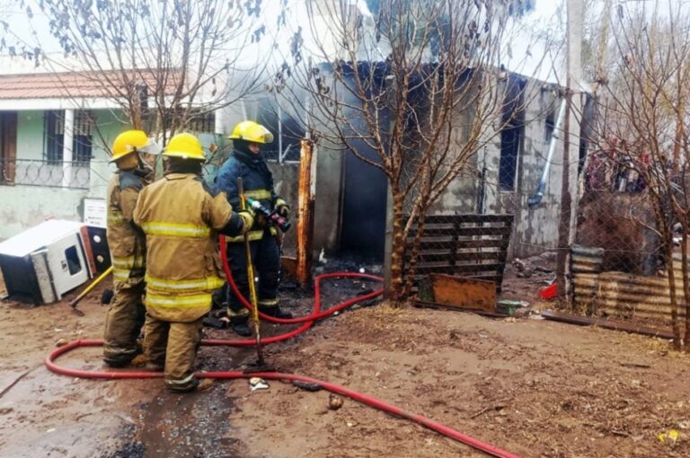 Mejoran los niños tras el incendio en Justo Daract: Kiara ya respira por sí misma