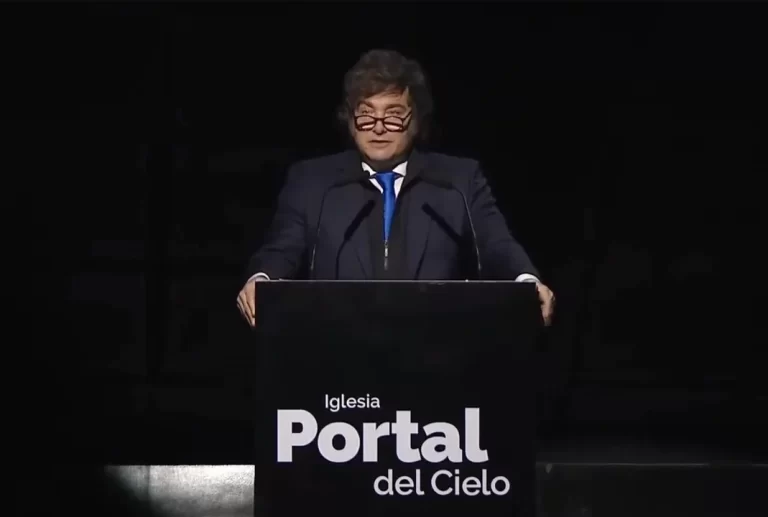 Milei ante líderes evangélicos celebra el encarcelamiento de dirigentes políticos