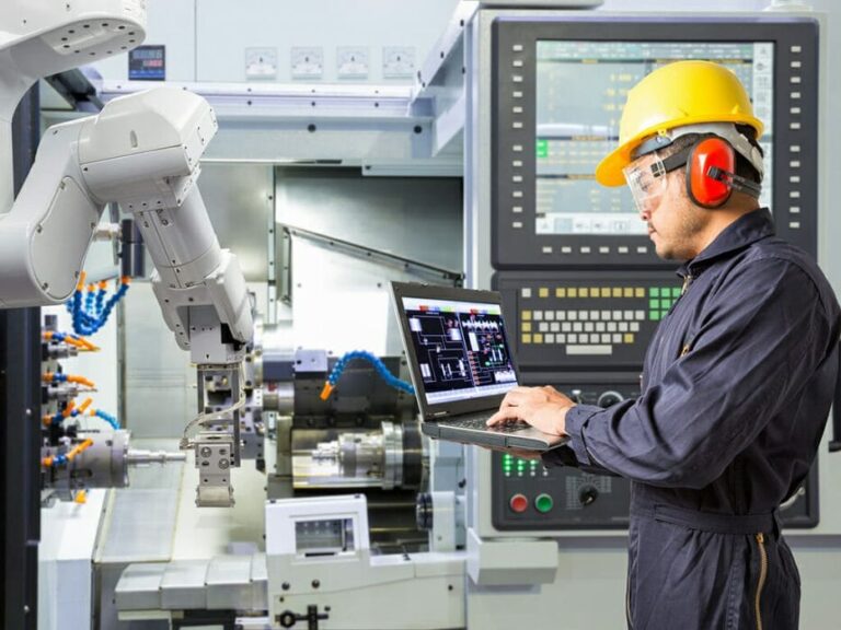 Automatización industrial: una carrera corta, técnica y con salida laboral inmediata