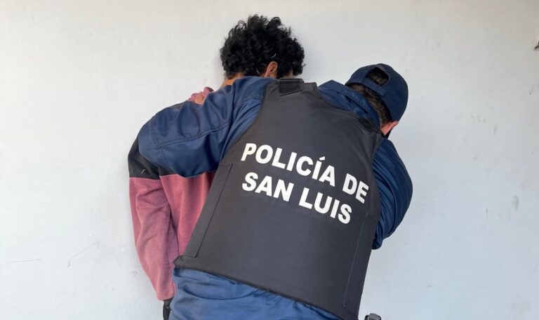 Intentó robar en la casa de su madre y fue detenido por la Policía